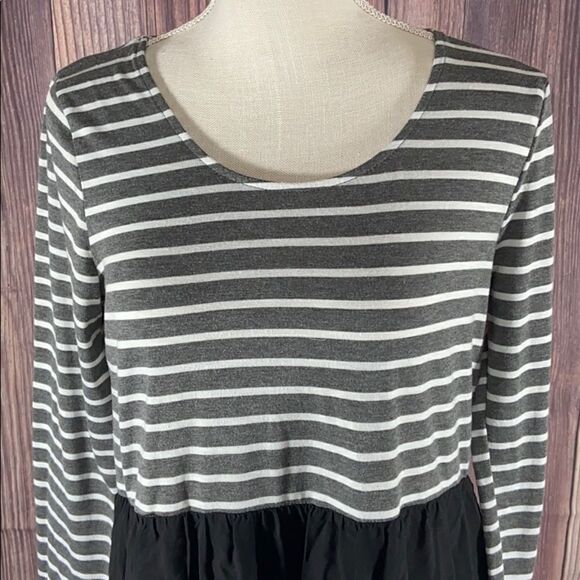 Umgee Long Sleeve Tunic - Picture 2 of 9